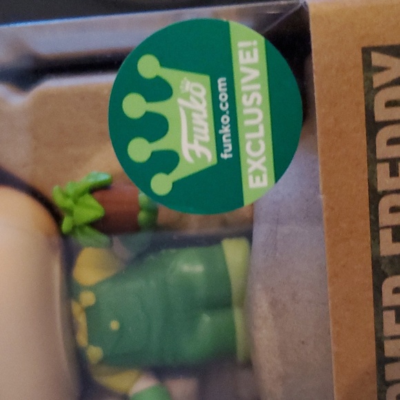 Earth Day 🌎 Farmer Freddy Funko Pop 211 Exclusive  Collectible 🔥 - Picture 2 of 9